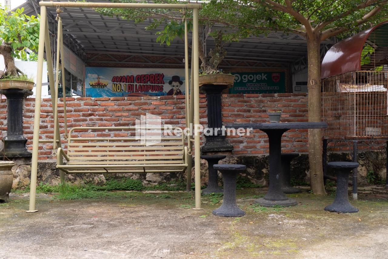 Pondok Kelapa Homestay Lampung Mitra Reddoorz Bandar Lampung Exterior photo